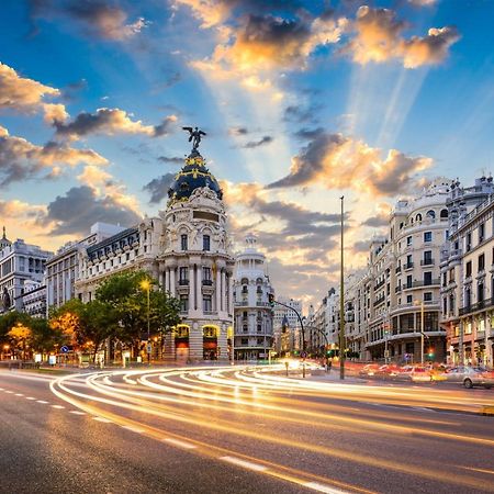 Bookingham ★Apartaments & Suites Madrid Buitenkant foto