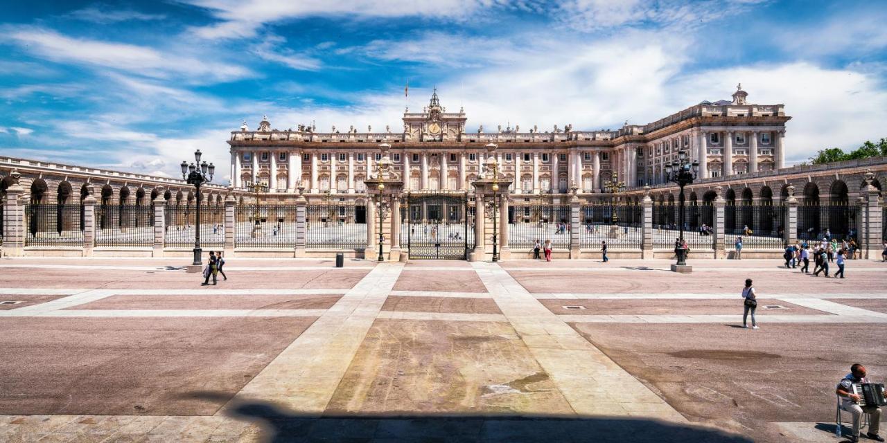 Bookingham ★Apartaments & Suites Madrid Buitenkant foto