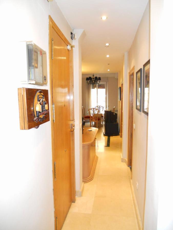 Bookingham ★Apartaments & Suites Madrid Buitenkant foto