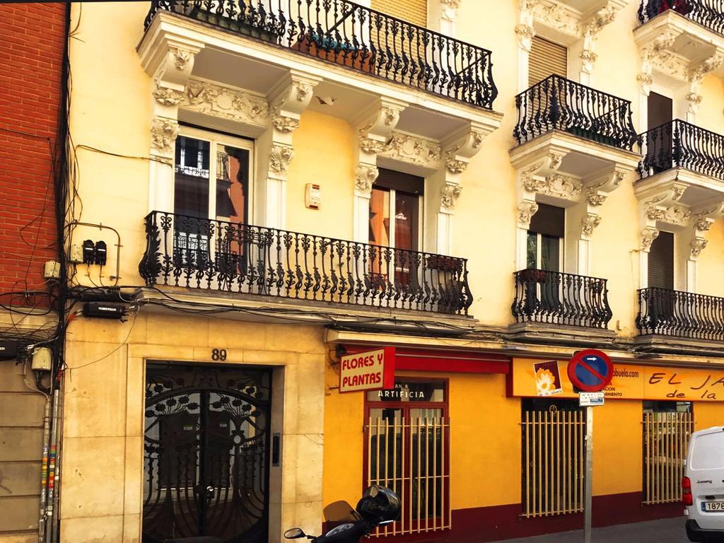 Bookingham ★Apartaments & Suites Madrid Buitenkant foto