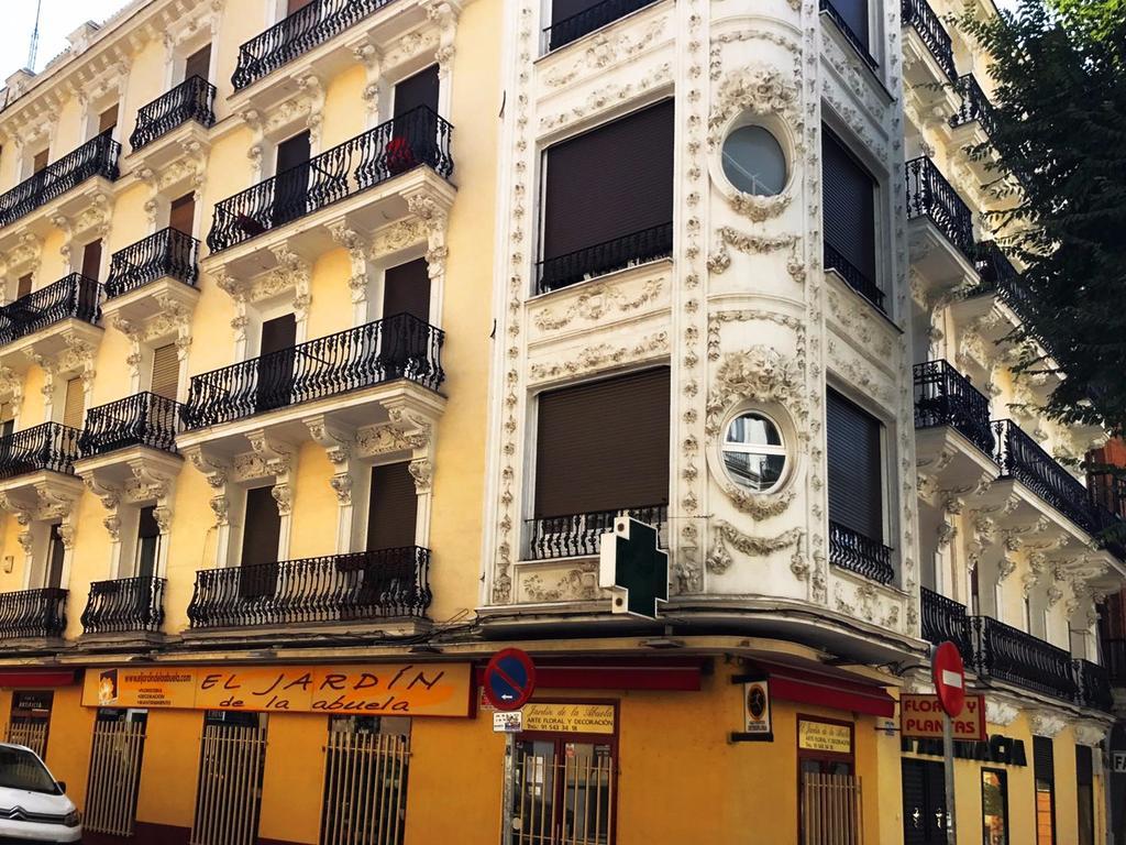 Bookingham ★Apartaments & Suites Madrid Buitenkant foto